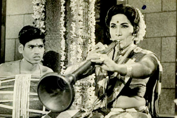 /media/k2/galleries/47571/manorama-03