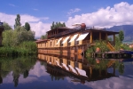 tourists, Kashmir valley, house boat the floating heaven of kashmir valley, Himalayas