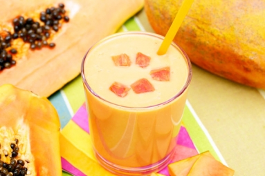 Papaya Smoothie that can Help with Bloating
