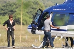 SRK, Shah Rukh Khan next movie, srk hires a chopper to reach the sets of zero, Abhay deol