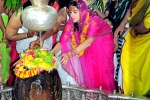 Sara Ali Khan news, Sara Ali Khan bold statement, sara ali khan s bold statements on her temple visit, Madhya pradesh