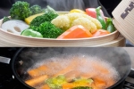 Steaming Vs Boiling Vegetables, Steaming Vs Boiling, steaming vs boiling vegetables which is healthier, Punch
