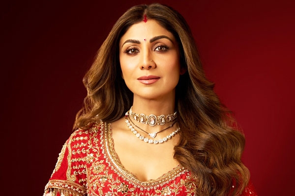 Shilpa Shetty Withdraws Travel Plans to Abroad Shilpa Shetty Withdraws Travel Plans to Abroad
