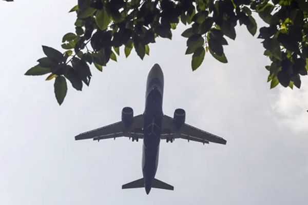 Middle East Tensions: Ten Lakh Travelled Back to India Middle East Tensions: Ten Lakh Travelled Back to India