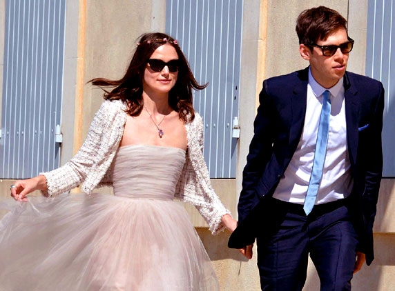 Keira Knightley weds James Righton in a low key affair